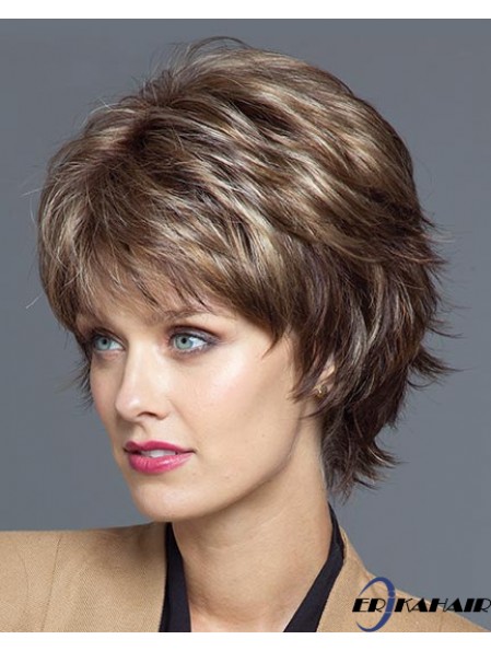 Wellenförmige geschichtete 8,25 Zoll Brown Sassy Synthetic Perücken