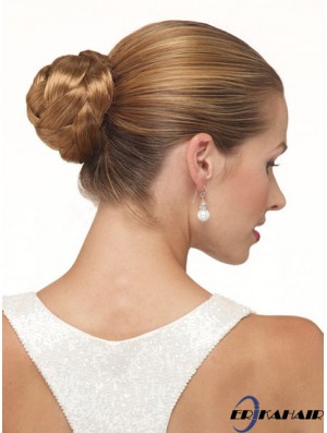 Brauner Clip in Haarknoten