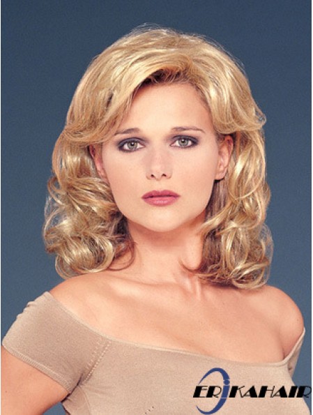Haar fällt mit Sunthetic Blonde Color Wavy Style