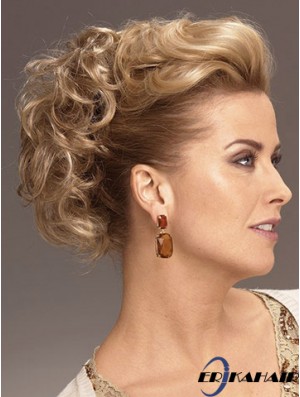 Clip On Haarteile mit synthetischer blonder Farbe kurzer Länge lockiger Stil